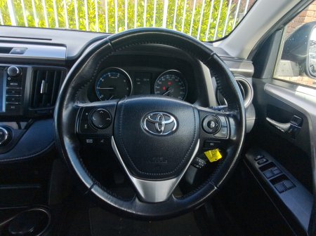 2016 Toyota Rav4 - thumbnail 17