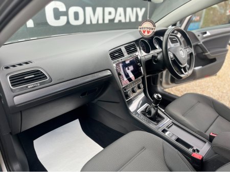 2017 Volkswagen Golf - thumbnail 9