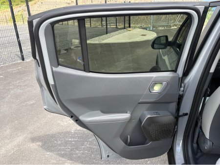 2026 Kia EV2 - photo 17