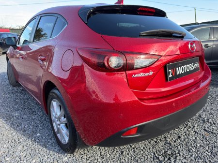 2017 Mazda Mazda3 - thumbnail 4