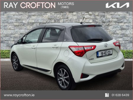 2019 Toyota Yaris - thumbnail 3