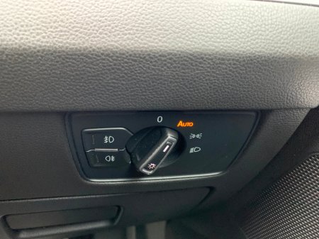 2017 Volkswagen Passat - thumbnail 33