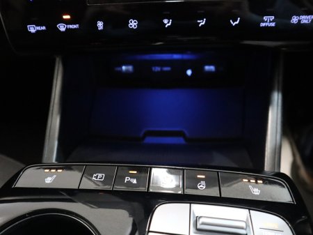 2022 Hyundai Tucson *45* PREMIUM TGDI PHEV T-GDI 4X4 €25,995 thumbnail