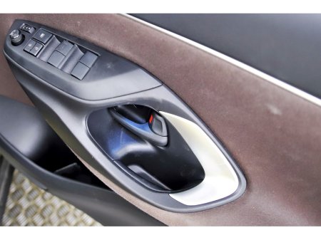 2022 Toyota Yaris Cross 1.5 HYBRID *360 PAN CAM*9"ANDROID CAR PLAYER*PARK SENSORS* thumbnail