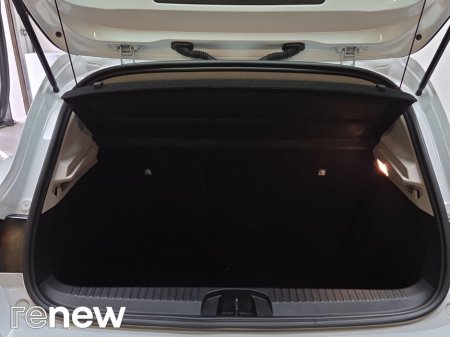 2022 Renault Clio Iconic TCe 90 €15,995 thumbnail