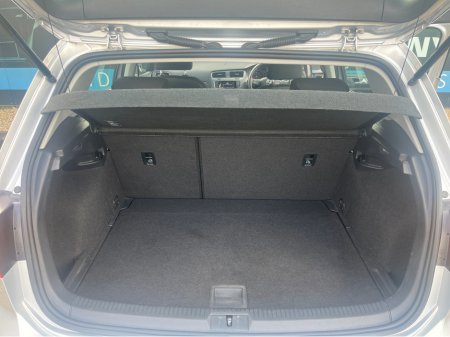 2013 Volkswagen Golf - thumbnail 17