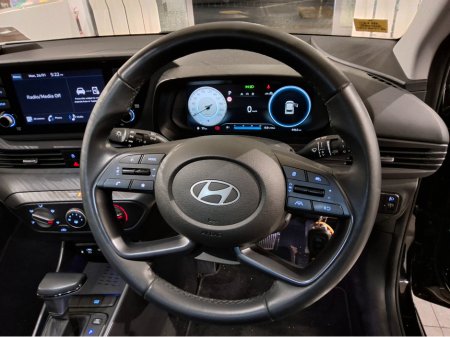 2024 Hyundai i20 PLUS AUTOMATIC ** ONLY 4k kms ** €25,950 thumbnail