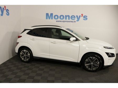 2022 Hyundai Kona - view 3