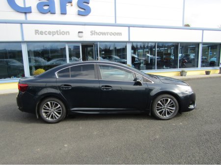 2017 Toyota Avensis - thumbnail 3