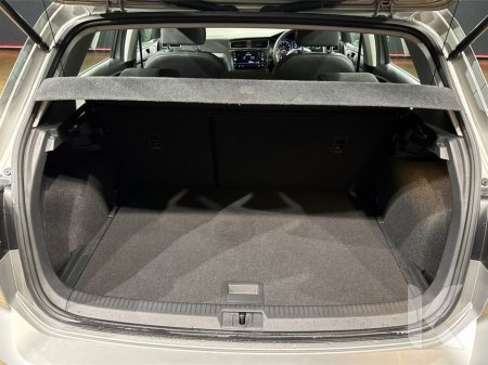 2018 Volkswagen Golf - thumbnail 12