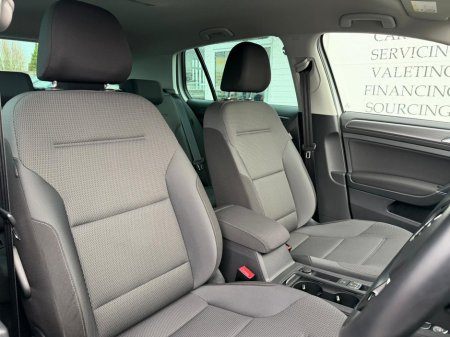 2018 Volkswagen Golf (182) 1.2 TSI COMFORTLINE TECH EDITION €21,450 thumbnail