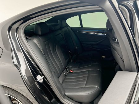 2023 BMW 5 Series - thumbnail 12