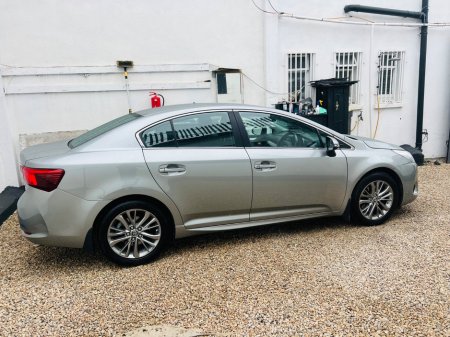 2015 Toyota Avensis - thumbnail 11