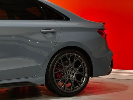 2025 Audi A3 RS 3 TFSI QUATTRO CARBON BLACK thumbnail