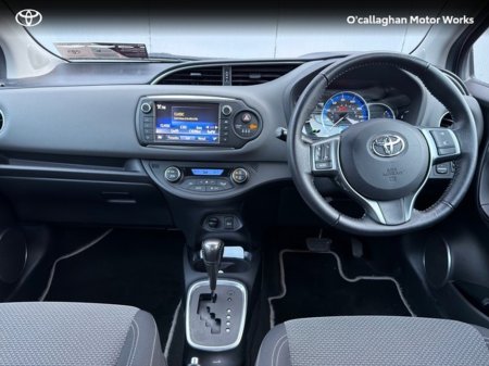 2015 Toyota Yaris ICON CVT 5DR AUTO 1.5 VVT-I 98BHP €12,950 thumbnail