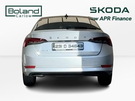 2023 Skoda Octavia - thumbnail 12