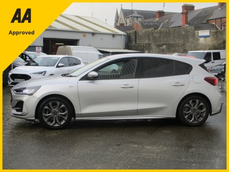 2023 Ford Focus ST-LINE 1.0 PETROL   TOP OF THE RANGE MODEL WITH ONLY 54000 KMS,  FULLY SERVICE WITH 12 MONTHS WARRANTY AND 12 MONTHS AA COVER. €28,500 thumbnail