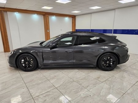 2025 Porsche Taycan - view 4