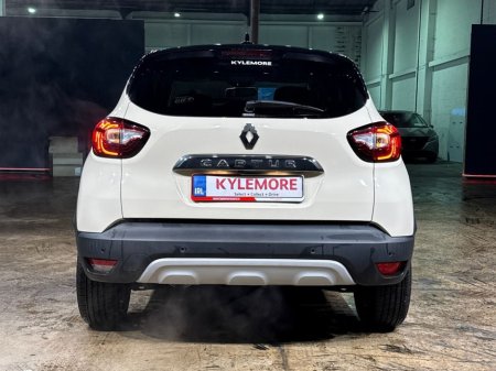 2020 Renault Captur WHITE/BLACK TWO TONE - FACTORY ALLOYS - HALF LEATHER - REVERSE CAMERA €16,950 thumbnail