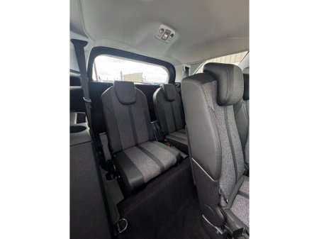 2019 Peugeot 5008 - thumbnail 18