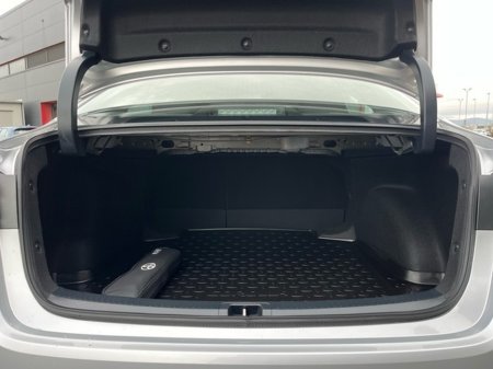 2023 Toyota Corolla LUNA 4DR SALOON AUTO €26,950 thumbnail