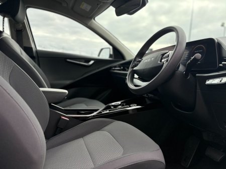 2025 Kia Niro - thumbnail 10