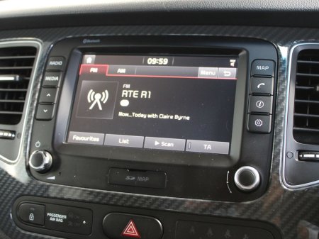 2017 Kia Carens 7 Seater EX 5DR €13,999 thumbnail