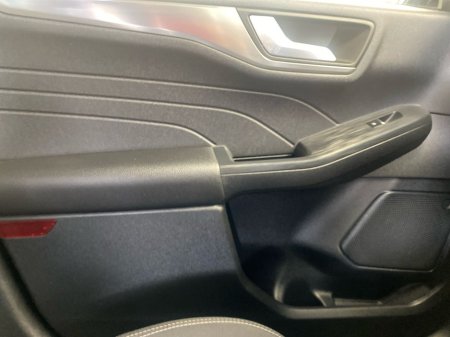 2023 Ford Kuga - thumbnail 11