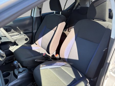 2018 Toyota Aqua - thumbnail 9