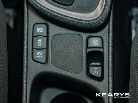 2024 Toyota Yaris Cross 1.5 Hybrid Luna €28,890 thumbnail