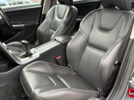 2015 Volvo S60 - thumbnail 29