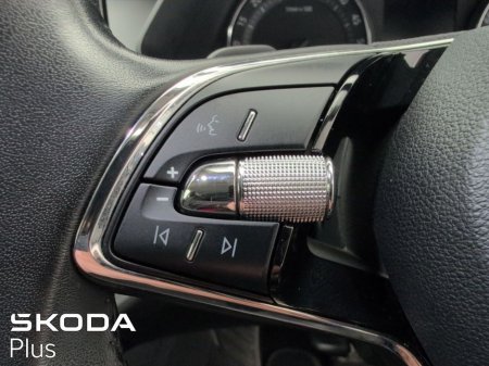 2023 Skoda Octavia AMBITION 2.0TDI 115HP DSG €28,950 thumbnail