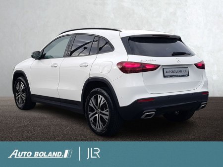 2024 Mercedes-Benz GLA Class 2.0D GLA 180 - Pan Roof, Ambient Lighting, Keyless Entry, Diamond Turned Alloy Wheels €47,995