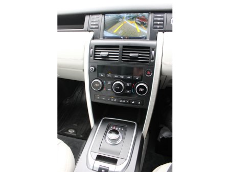 2015 Land Rover Discovery - thumbnail 9