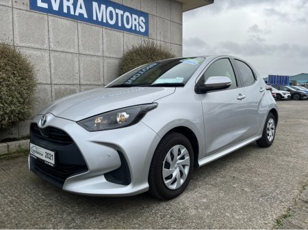 2021 Toyota Yaris - thumbnail 5