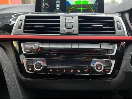 2016 BMW 3 Series - thumbnail 18