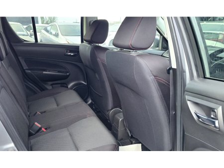 2013 Suzuki Swift - thumbnail 35