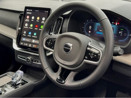 2025 Volvo XC90 - thumbnail 9