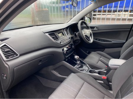 2017 Hyundai Tucson - thumbnail 12