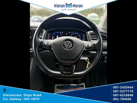 2018 Volkswagen T-Roc SPORT 2.0 TDI 5DR €21,950 thumbnail