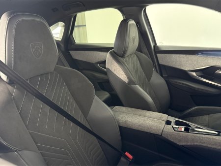 2025 Peugeot 3008 GT EV**DIGITAL DASH**TOUCH SCREEN MEDIA**APPLE CAR PLAY**HEATED SEATS**HEATED STEERING WHEEL**ELECTRIC TAILGATE**CRUISE CONTROL**MULTIFUNCTIONAL STEERING WHEEL**REVERSE CAMERA**PARKING SENSORS** €35,995 thumbnail