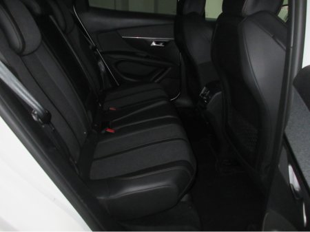 2019 Peugeot 3008 - thumbnail 13