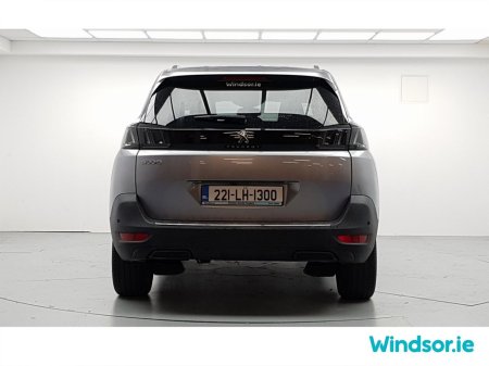 2022 Peugeot 5008 1.5 BlueHDi 130bhp Allure €37,995 thumbnail