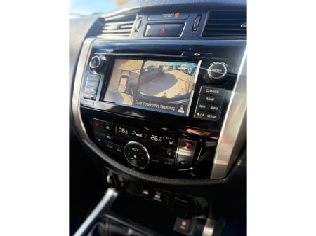 2016 Nissan Np300 NAVARA TEKNA DCI 4X4 SHR DCB €16,750 thumbnail