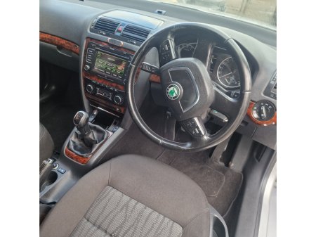 2011 Skoda Octavia - thumbnail 13