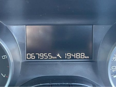 2019 Peugeot 208 - thumbnail 13