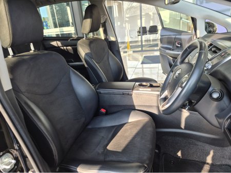 2020 Toyota Prius+ - thumbnail 8