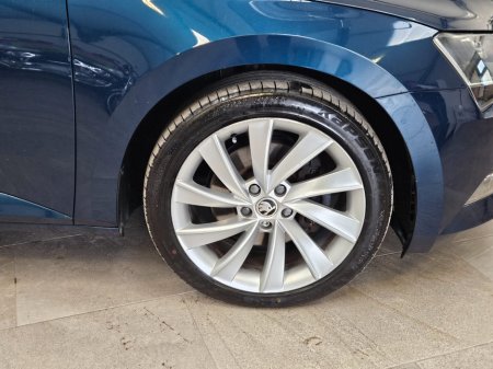 2019 Skoda Superb - thumbnail 6