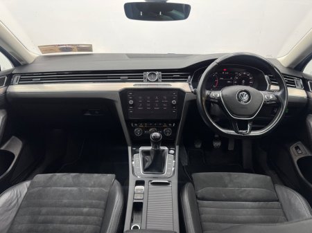 2019 Volkswagen Passat 2.0 TDI 150HP Highline €19,950