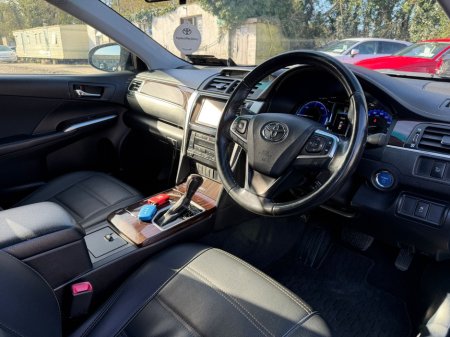 2016 Toyota Camry - thumbnail 15